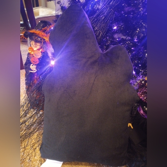 Glow in the Dark Haunted House Decorative Halloween Pillow - Picture 7 of 9